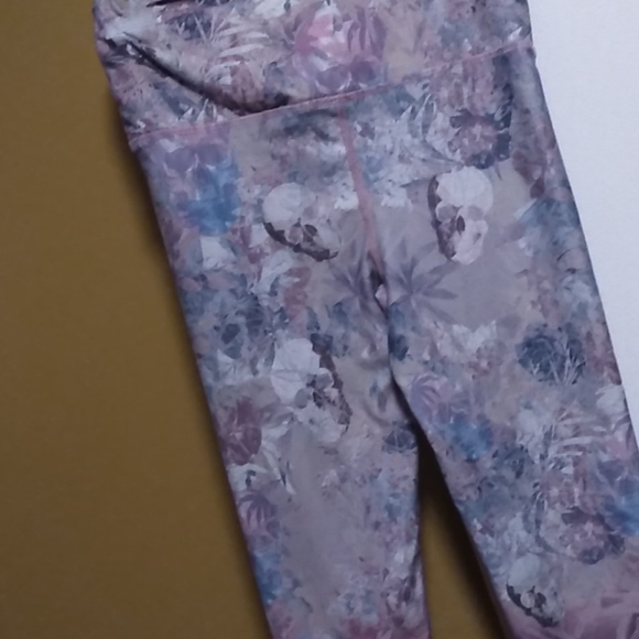 Yoga pants - Picture 6 of 7